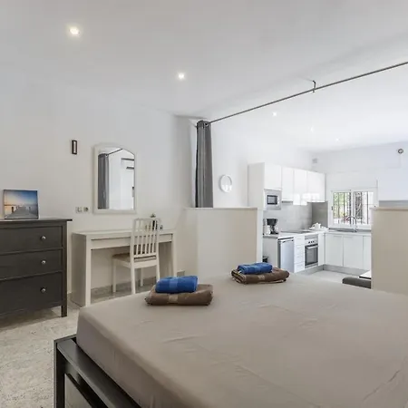 Casa Soleada Punta Lara Nerja شقة